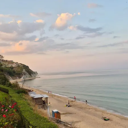 White Cliffs первая линия Apartament *